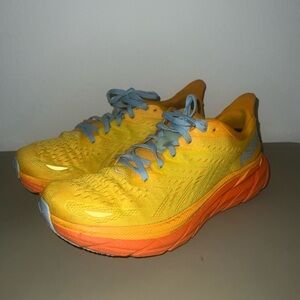 HOKA Clifton 8